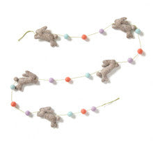 GARLAND HOPPING BUNNY