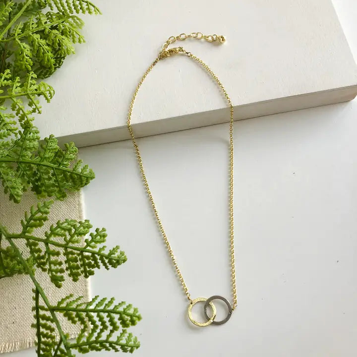 NECKLACE INTERLINKED