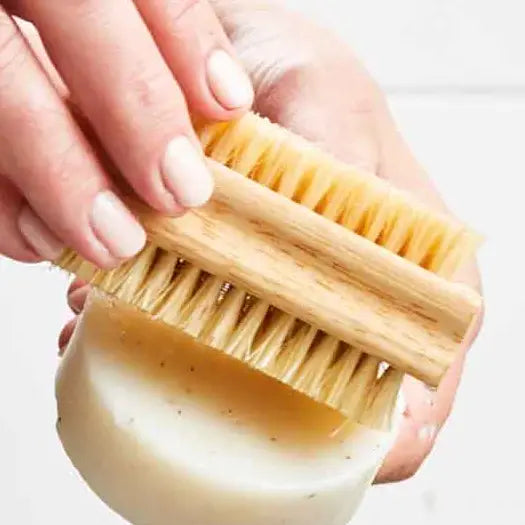 BRUSH PREMIUM NAIL