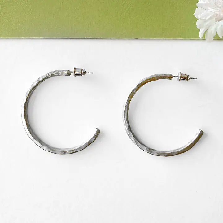 EARRING TEXTURED TWIG HOOPS SILVER