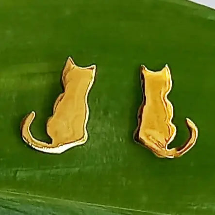 EARRING STUD TINY CAT