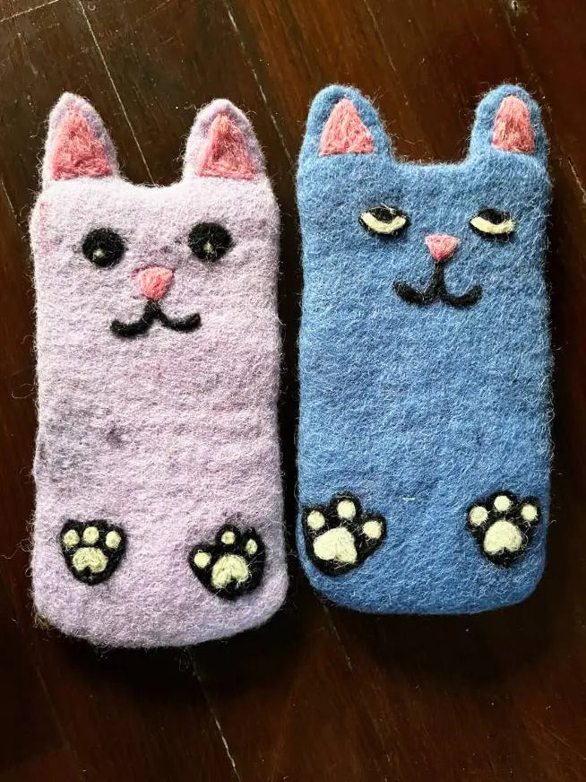 EYEGLASS HOLDER FELT CAT