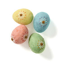 EGG FELT DAISY